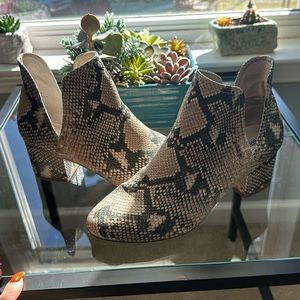 Steve Madden ankle booties